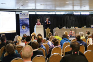 15. SightCity: Mit Langstock, Lesegerät und Co. entspannt im Alltag unterwegs SightCity2017_Bild5_250KB-300x200 15. SightCity: Mit Langstock, Lesegerät und Co. entspannt im Alltag unterwegs