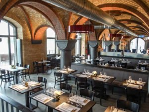 Neuer Anlaufpunkt für Genießer in Köln 170519-DL-Restaurant-300x225 Neuer Anlaufpunkt für Genießer in Köln