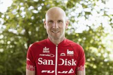 Elmar-Sprink-klein_Bildeigentum-RTI-Sports. Die bewegende Geschichte eines Ausdauersportlers. Triathlet und Buchautor Elmar Sprink wird IOS-Markenbotschafter.
