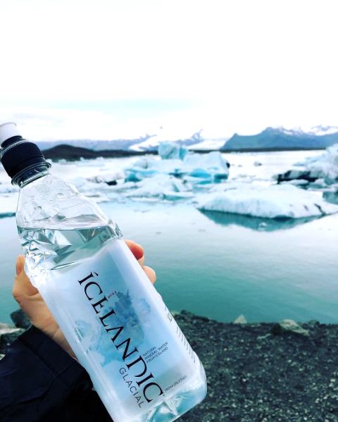 icelandic-landscape Vom Gletscher direkt in die Flasche: Icelandic Glacial Water - das Wasser aus dem ewigen Eis - exklusiv erhältlich bei Lifestyle Drinks