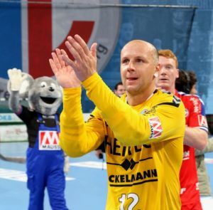 Handball-Bundesliga: HC Erlangen gewinnt daheim gegen Gummersbach 170910_HCE_Gummersbach_HJKrieg_280_4935-300x295 Handball-Bundesliga: HC Erlangen gewinnt daheim gegen Gummersbach