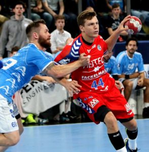 Beim HC Erlangen hofft man auf eine Handball-Überraschung in Flensburg 170910_HCE_Gummersbach_Steinert_HJKrieg_600_4593-294x300 Beim HC Erlangen hofft man auf eine Handball-Überraschung in Flensburg