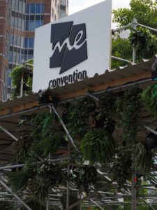 dlp motive für Mercedes-Benz und South by Southwest (SXSW®) auf der me Convention im Rahmen der IAA 2017 meconvention_web-225x300 dlp motive für Mercedes-Benz und South by Southwest (SXSW®) auf der me Convention im Rahmen der IAA 2017