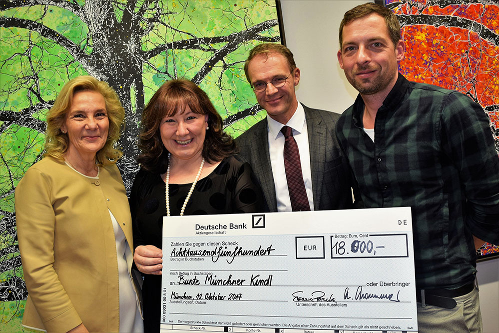 Foto_Vermoegenskultur_Spende_300kb VERMÖGENSKULTUR AG feierte ihr eigenes Herbstfest-Triple