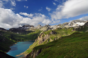 Der Lago Maggiore hat erneut eine Repräsentanz-Agentur montagne-300x199 Der Lago Maggiore hat erneut eine Repräsentanz-Agentur