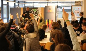 Hannover 96 engagiert sich gegen Fremdenfeindlichkeit Hannover-96_Martin-Rietsch_03-300x178 Hannover 96 engagiert sich gegen Fremdenfeindlichkeit