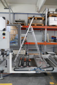 ZARGES-PM_Normen-EN-131-12_Auswirkungen_Händler-1-200x300 Jetzt ist es amtlich: Die Normen EN 131-1+2 sind in Kraft. Das ändert sich für Händler.