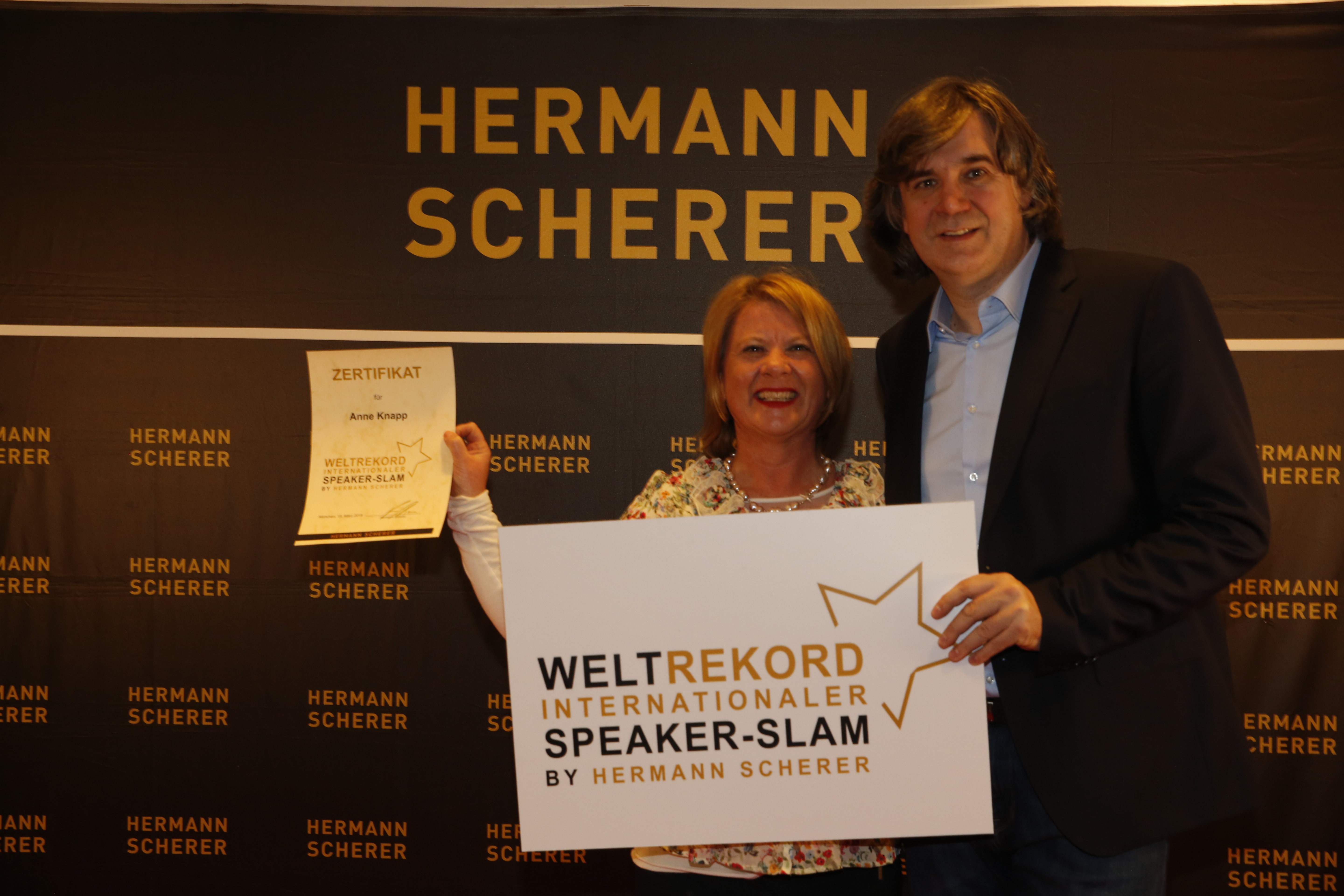 Anne Knapp bricht den Weltrekord - durch Grenz-Kompetenz das Planbare und Unplanbare gesund managen AJ_4883 Anne Knapp bricht den Weltrekord - durch Grenz-Kompetenz das Planbare und Unplanbare gesund managen