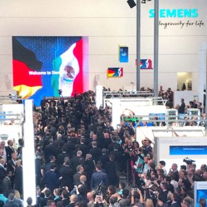 180503_HMI_hlstudios_1_400-300x300 Immersion pur auf der Hannover Messe 2018