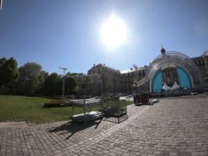 CreationPark baut Rundbogenbühne, Chorbühne, FOH und PA-Tower auf Katholikentag in Münster Katholikentag-in-Münster_web-300x225 CreationPark baut Rundbogenbühne, Chorbühne, FOH und PA-Tower auf Katholikentag in Münster
