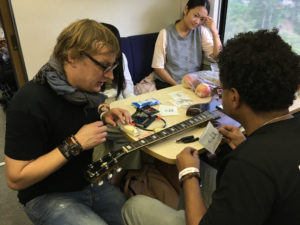 Scheitern des Filmprojekts „RockChinaRoll“ abgewendet - CBL Datenrettung stellte Filmmaterial von zerstörter Festplatte wieder her TimJungmann-NorbertBrinkmannTheIgnition_vlnr-300x225 Scheitern des Filmprojekts „RockChinaRoll“ abgewendet - CBL Datenrettung stellte Filmmaterial von zerstörter Festplatte wieder her