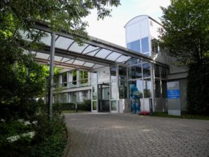 Haupteingang-Hegau-Jugendwerk-1-300x225 Haupteingang-Hegau-Jugendwerk 1