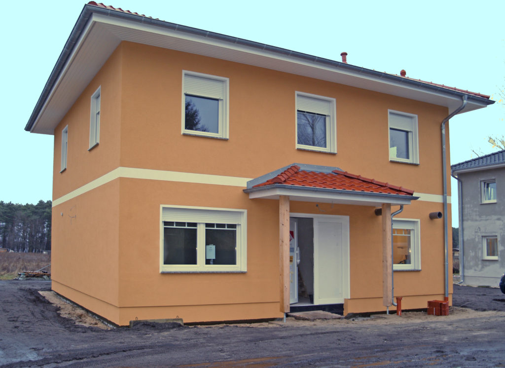 Wohnglück hoch zwei | Hausbesichtigungen am 14. und 15. Juli in 12526 Bohnsdorf Roth-18-2018_HB_LuganaWismar__Bild_01-1024x746 Wohnglück hoch zwei | Hausbesichtigungen am 14. und 15. Juli in 12526 Bohnsdorf
