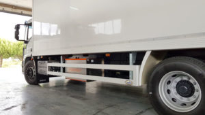 AddVolt_eingebaut-6_640-300x169 Transportkältemaschinen endlich emissionsfrei - AddVolt bietet eine unkomplizierte Umrüstung von Diesel- auf Elektroantrieb