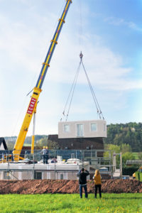 Massivhaus-Erlebnisbaustelle-2-200x300 Massivhausbau an nur einem Tag
