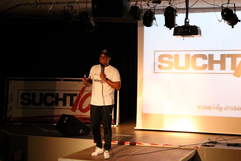 suchtLOS Schulprojekte mit 2schneidig suchtLOS_2schneidig_Martin-Rietsch suchtLOS Schulprojekte mit 2schneidig