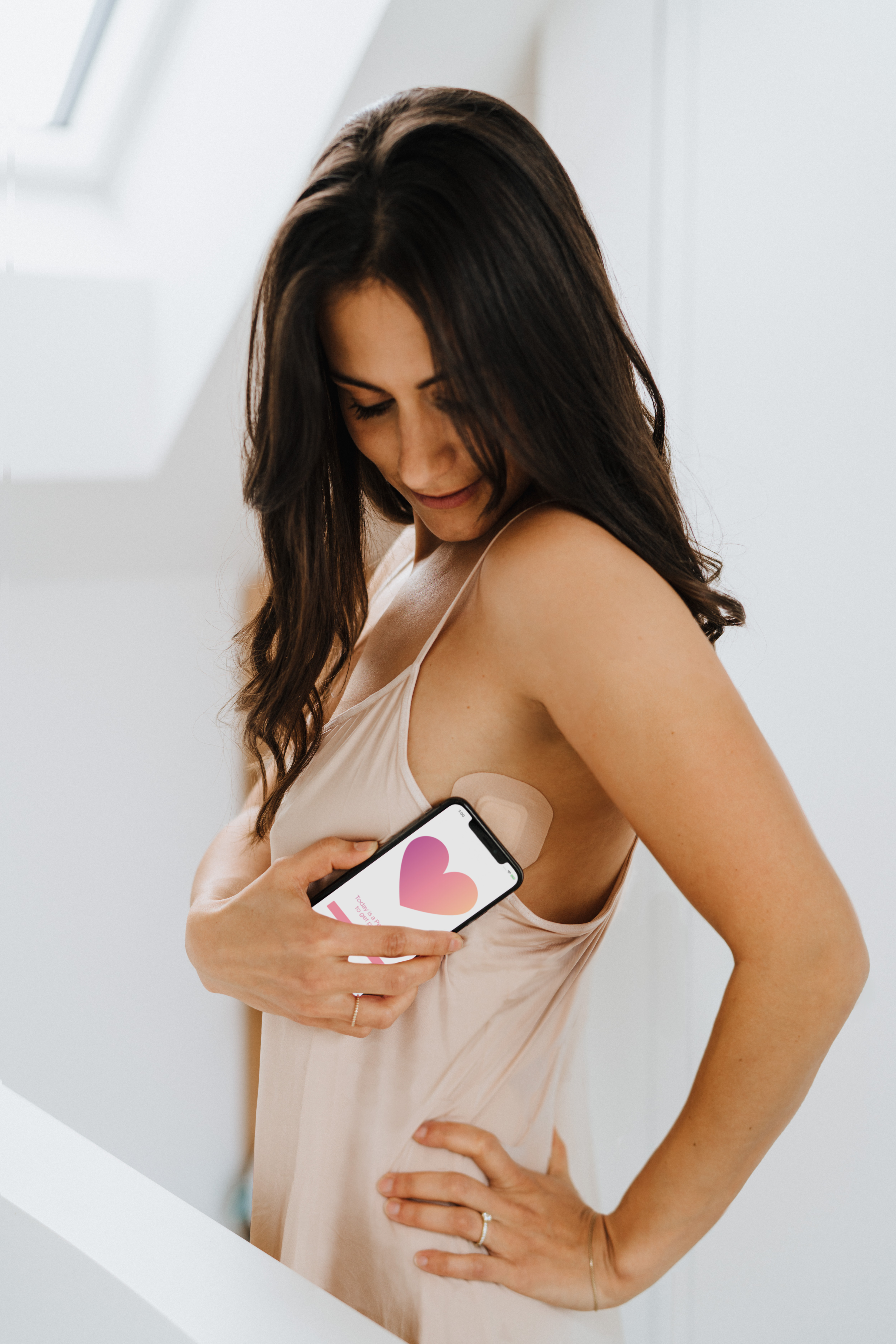 Schneller schwanger: SteadySense entwickelt weltweit einzigartige Methode zur Messung der fruchtbaren Tage der Frau femSense-Kinderwunsch-Patch Schneller schwanger: SteadySense entwickelt weltweit einzigartige Methode zur Messung der fruchtbaren Tage der Frau