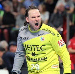 HC Erlangen beendet Trainingslager mit Sieg im „Maxi-Lückert-Pokal" 190728_HCE_Katze_im-Einsatz_HJKrieg_300_0417-300x298 HC Erlangen beendet Trainingslager mit Sieg im „Maxi-Lückert-Pokal"