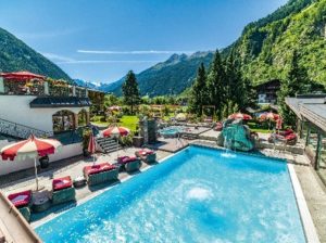 Pool-300x224 Mädchen Wellness Tage im 5-SterneSPA-Hotel Jagdhof***** im Stubaital