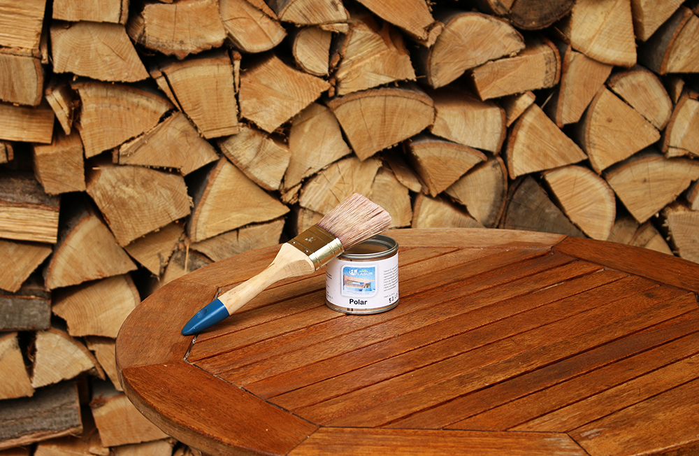 Holzlasur-aussen-11_kleiner Neuer Glanz für Gartenmöbel, Zaun & Co. - Holzlasuren auf Wasserbasis von Natural-Farben