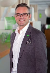 LX-BI-Rüdiger-Keinberger-207x300 Erfreuliches 10-Jahres-Jubiläum - 100.000 Loxone Smart Homes realisiert