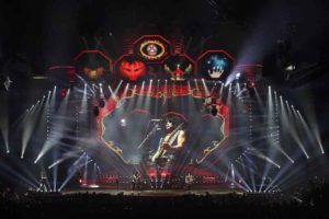 KISS_End-of-the-Road_web-300x200 ELATION Dartz 360 für „End of the Road“-Welttournee von KISS 