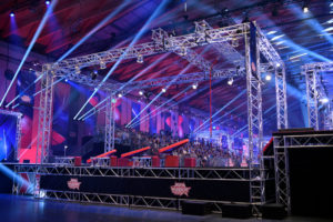 mls | magic light+sound investiert stark in ELATION Smarty Hybrid Ninja-Warrior_2klein-300x200 mls | magic light+sound investiert stark in ELATION Smarty Hybrid