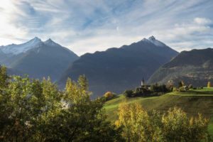 Die norditalienische Urlaubsregion Aostatal engagiert sich vertieft auf dem deutschsprachigen Markt Aostatal-Kirche-Saint-Nicolas-Foto-archivio-Regione-Autonoma-Valle-dAosta-300x200 Die norditalienische Urlaubsregion Aostatal engagiert sich vertieft auf dem deutschsprachigen Markt