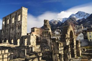 Die norditalienische Urlaubsregion Aostatal engagiert sich vertieft auf dem deutschsprachigen Markt Römisches-Theater-Aosta-Foto-Roberto-Maggioni-300x199 Die norditalienische Urlaubsregion Aostatal engagiert sich vertieft auf dem deutschsprachigen Markt