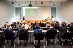 Digitale Megatrends – Lawinen in Zeitlupe SMIC-Nuernberger-Unternehmer-Kongress-2019-0887-GSK1-Saal-Seoul-300x200 Digitale Megatrends – Lawinen in Zeitlupe