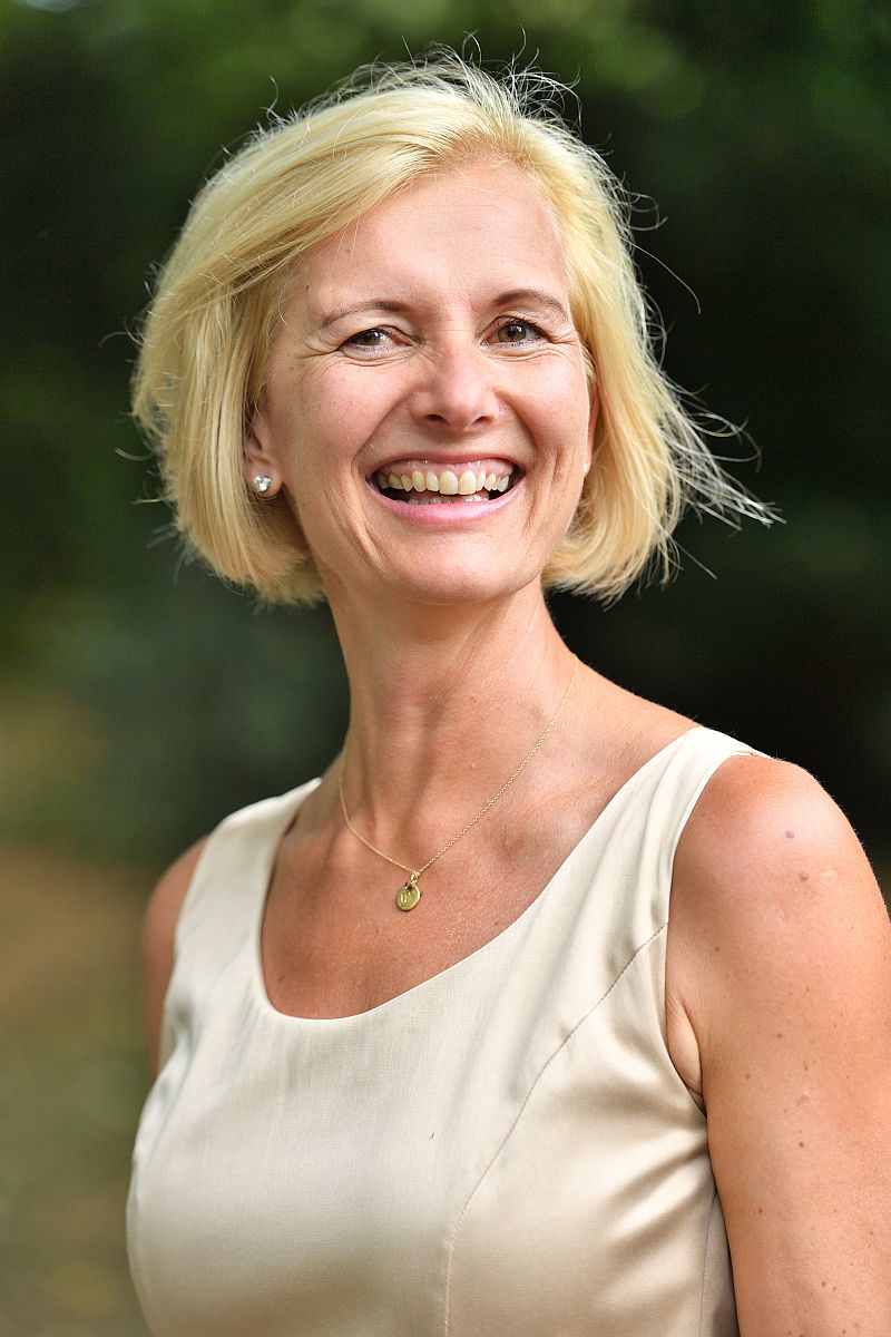 Entspannungs-Expertin Agnes Wehr (SleepWELL) über Ernährung und Schlaf 066_Wehr-Agnes-800600 Entspannungs-Expertin Agnes Wehr (SleepWELL) über Ernährung und Schlaf