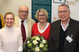 2019-12-17-Tübingen-Uniklinik-Namensgebung_PD-Dr.-med.-Michaela-Döring-Emil-Morsch-Susanne-Morsch-Prof.-Dr.-med.-Rupert-Handgretinger_01-300x200 Stefan Morsch gibt Tagesklinik in Tübingen den Namen