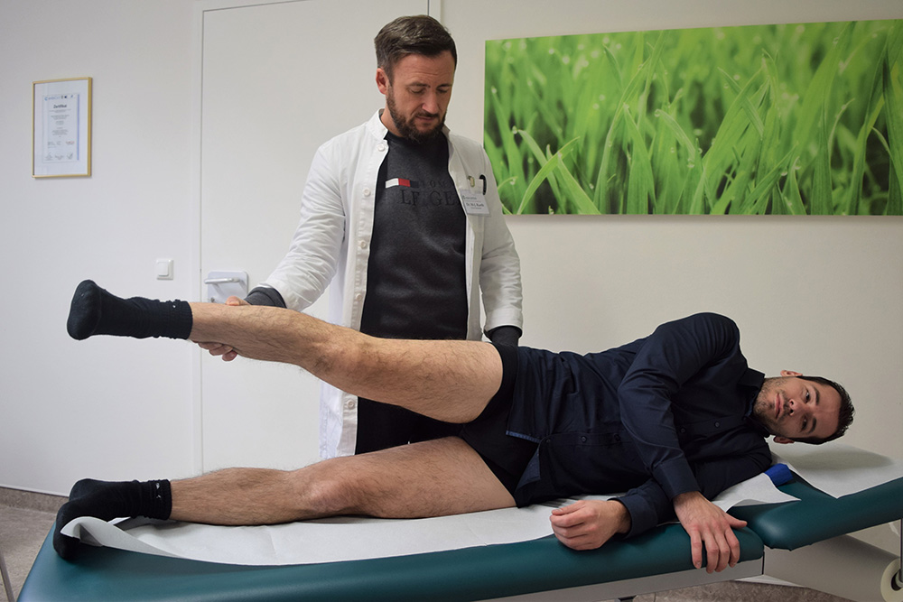 Aus der Praxis: Ein schmerzfreier Ex-Leistungssportler dank Core-Workout in der Asklepios Orthopädische Klinik Lindenlohe Waldowsky2-1000x1000-1 Aus der Praxis: Ein schmerzfreier Ex-Leistungssportler dank Core-Workout in der Asklepios Orthopädische Klinik Lindenlohe