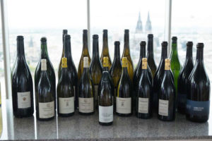 wein-auswahl-koelnskyweb-300x200 Veranstaltungsreihe „GROSSE WINZER – GROSSE WEINE“ im KölnSKY