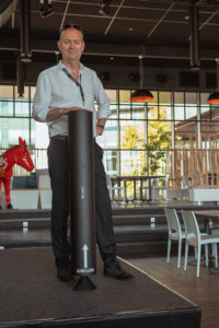AED kombiniert UV-C Desinfektion mit Aerodynamik im Kampf gegen Covid-19 Glenn-Roggeman-in-Studio-6w-200x300 AED kombiniert UV-C Desinfektion mit Aerodynamik im Kampf gegen Covid-19