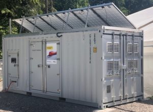 MobilHybrid_Container_PV_2-300x220 Kranbaustelle – mobiler Stromspeicher ersetzt Dieselaggregat