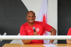 Türkspor Mosbach verpasst knapp Pokalsensation 13-Martin-Rietsch_Stadionsprecher-300x200 Türkspor Mosbach verpasst knapp Pokalsensation