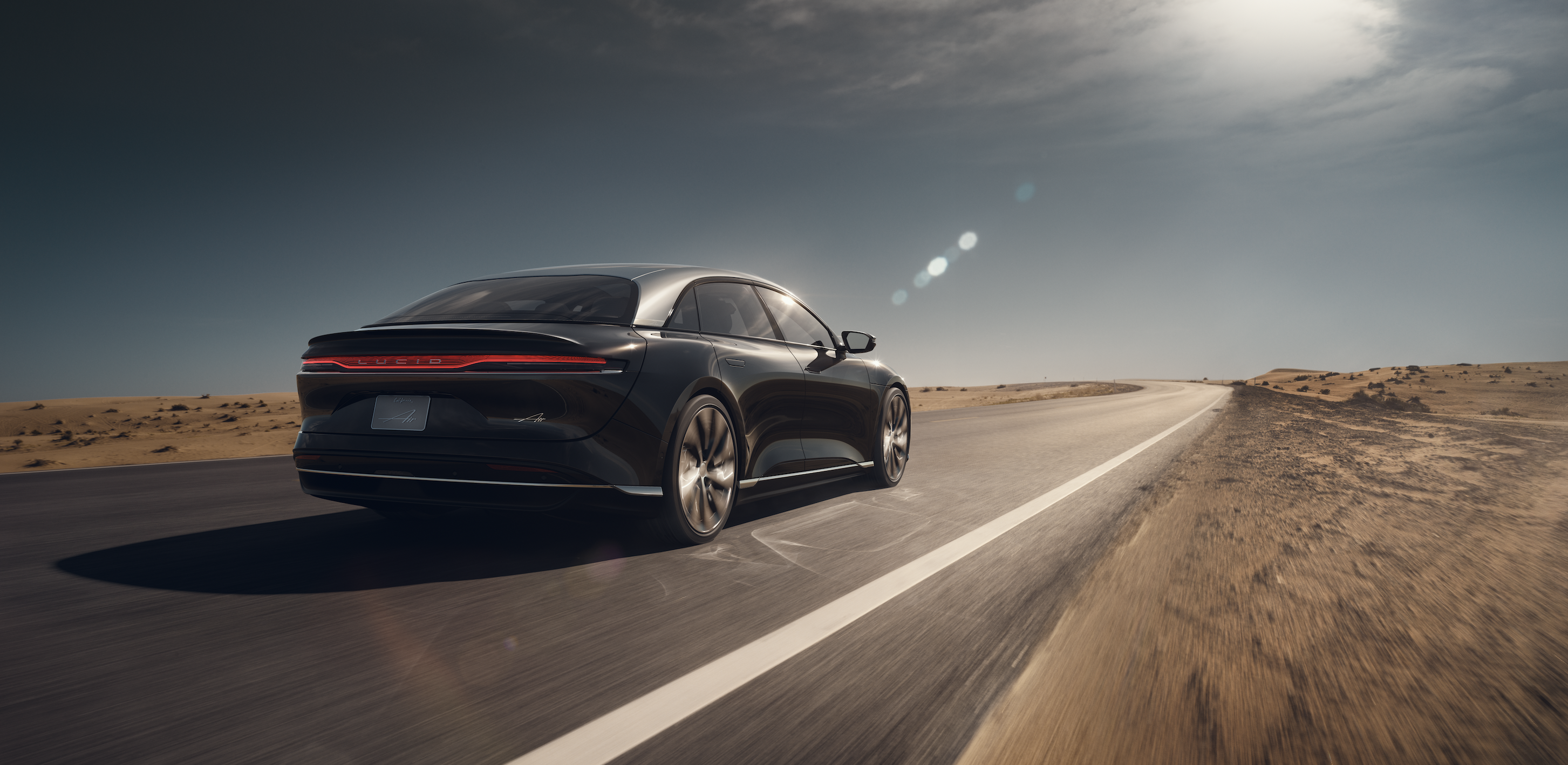 Lucid Air setzt neuen Maßstab für Elektrofahrzeuge: Reichweite von 832 Kilometern mit einer einzigen Batterieladung Lucid-Air_beauty-shot Lucid Air setzt neuen Maßstab für Elektrofahrzeuge: Reichweite von 832 Kilometern mit einer einzigen Batterieladung