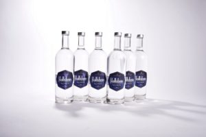 HALLSTEIN ARTESIAN WATER JETZT NEU IN 750ml GLASFLASCHEN. Das reinste Wasser der Welt noch besser! Hallstein-Water-Glasflaschen2-1-300x200 HALLSTEIN ARTESIAN WATER JETZT NEU IN 750ml GLASFLASCHEN. Das reinste Wasser der Welt noch besser!