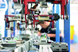 Realitätsnahe Automation im deutschen Mittelstand 06_5090_VWH_Automation_301120-300x200 Realitätsnahe Automation im deutschen Mittelstand