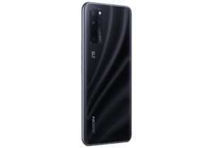 Axon-20_black_07-300x208 Top-Design zu fairem Kurs: ZTE Axon 20 4G kombiniert Under-Display-Kamera mit attraktivem Preis-Leistungs-Verhältnis