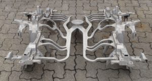 Zeit- und platzsparend: Spezieller Grobzerkleinerer bringt Ausschussteile in Aluminiumgießerei auf bequeme Maße und optimiert Intralogistikprozess Druckgussteil-300x160 Zeit- und platzsparend: Spezieller Grobzerkleinerer bringt Ausschussteile in Aluminiumgießerei auf bequeme Maße und optimiert Intralogistikprozess