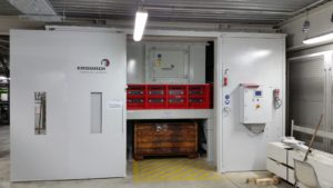 Zeit- und platzsparend: Spezieller Grobzerkleinerer bringt Ausschussteile in Aluminiumgießerei auf bequeme Maße und optimiert Intralogistikprozess Installierte_Zerkleinerungsanlage-300x169 Zeit- und platzsparend: Spezieller Grobzerkleinerer bringt Ausschussteile in Aluminiumgießerei auf bequeme Maße und optimiert Intralogistikprozess