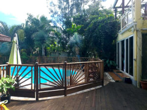 High School La Réunion La-Reunion-pool-1-300x225 High School La Réunion