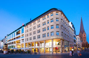 Kostenfreie Corona-Schnelltests, Booster-Impfungen und PCR-Tests in der Europa Passage Hamburg Europa-Passage-Hamburg-ECE-Momtschew-300x196 Kostenfreie Corona-Schnelltests, Booster-Impfungen und PCR-Tests in der Europa Passage Hamburg