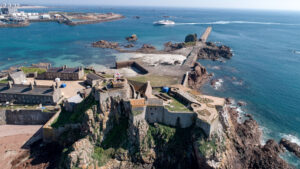 Elizabeth-Castle3-300x169 Übernachten, wo einst der König schlief – Royale und skurrile Urlaubsherbergen auf der Kanalinsel Jersey