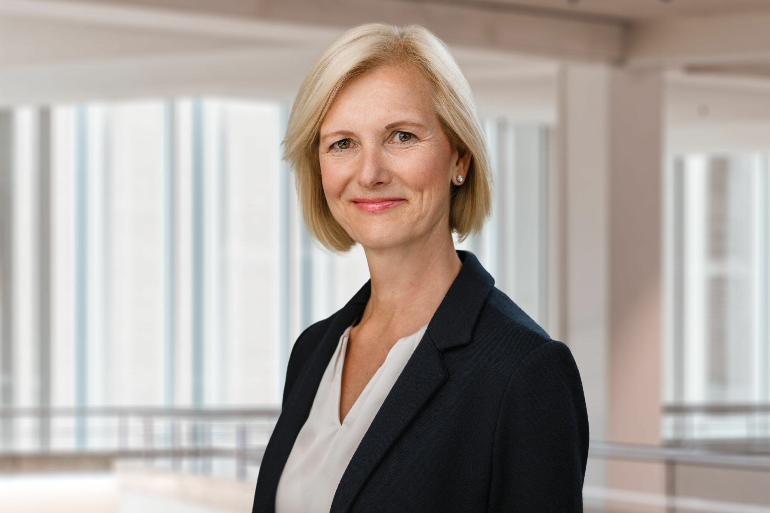 Sleepwell-Expertin Agnes Wehr gibt Tipps zum erholsamen Schlaf bei sommerlicher Hitze Agnes-Wehr-5-2021-3000-2000-pixel-scaled Sleepwell-Expertin Agnes Wehr gibt Tipps zum erholsamen Schlaf bei sommerlicher Hitze