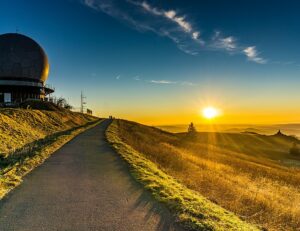 Kultur.Gut.Hessen. zeigt die Bandbreite der hessischen Kulturszene – Hessen Tourismus auf Entdeckungstour zu Kulturschätzen Ein-Bild-der-Wasserkuppe-in-Gersfeld-300x231 Kultur.Gut.Hessen. zeigt die Bandbreite der hessischen Kulturszene – Hessen Tourismus auf Entdeckungstour zu Kulturschätzen