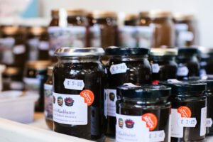 Black Butter, Stinky Bay Ale und Jersey Royals – Außergewöhnliche Mitbringsel von einem Urlaub auf der Kanalinsel Black_Butter_highres_-300x200 Black Butter, Stinky Bay Ale und Jersey Royals – Außergewöhnliche Mitbringsel von einem Urlaub auf der Kanalinsel