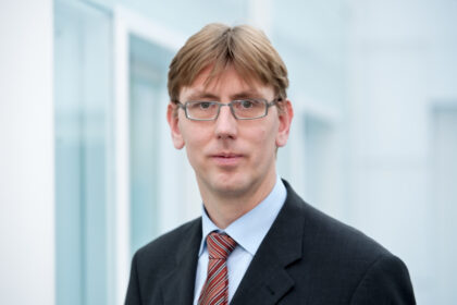 Environmentally friendly and cost-effective: Bucket foundations for offshore wind turbines Dr.-Kleineidam-420x280 Environmentally friendly and cost-effective: Bucket foundations for offshore wind turbines